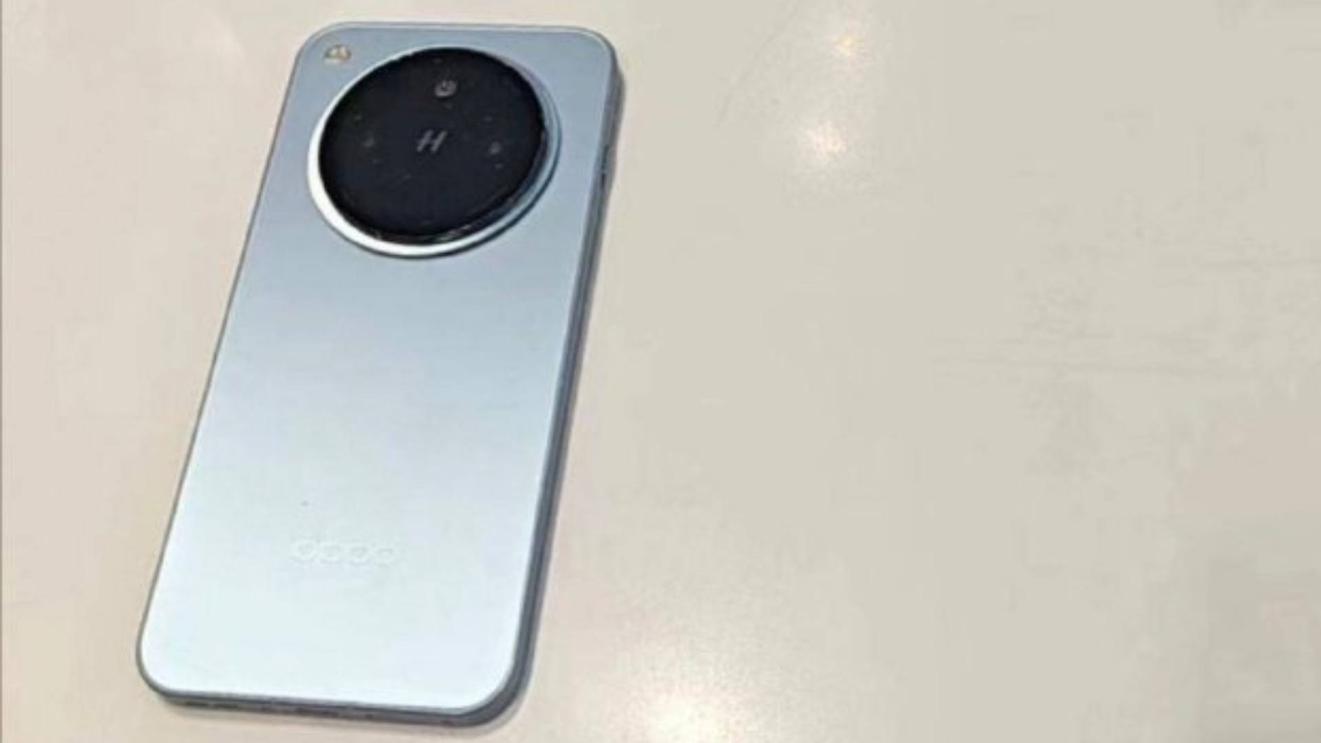 Oppo Find X8 appears in the wild; New certifications confirm India, Indonesia debut