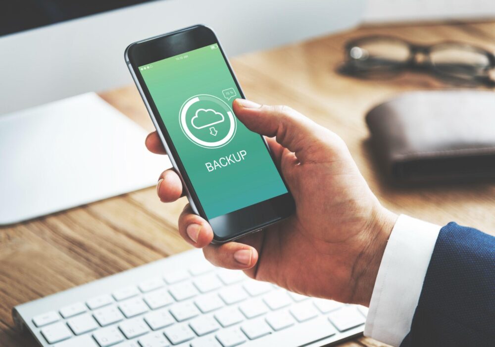 Smartphones and the Power of Cloud Integration