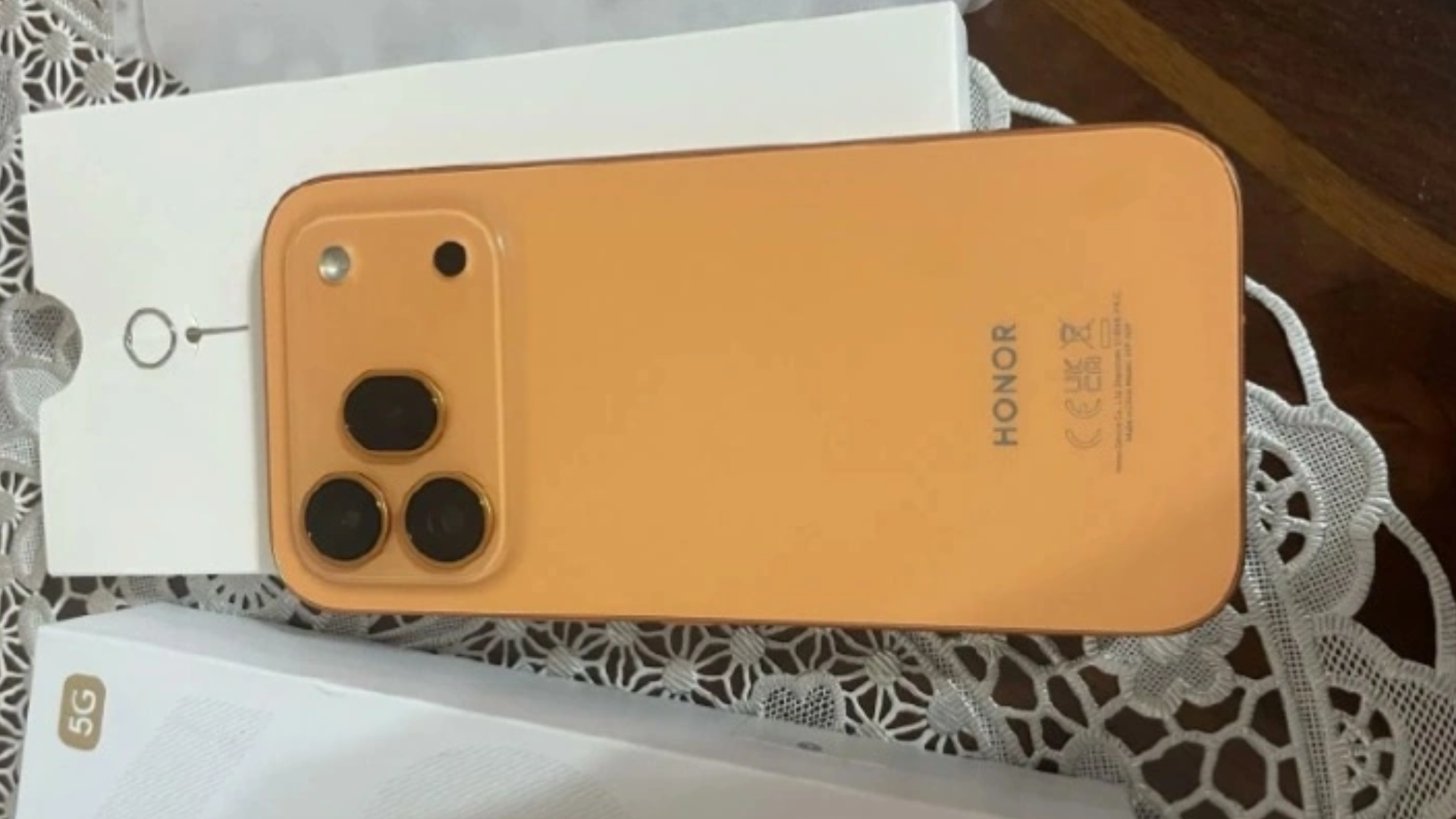 Honor 600 Pro live unit surfaces online